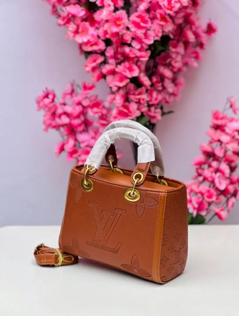 MEDIUM LV BAG