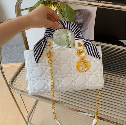DIOR  3