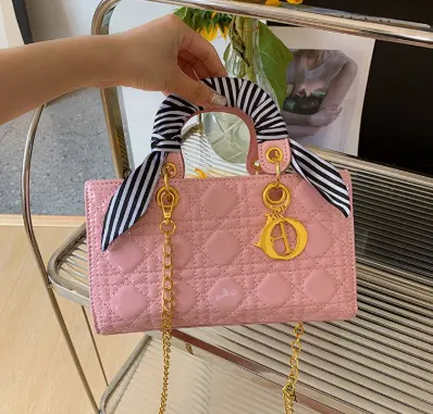 DIOR  4