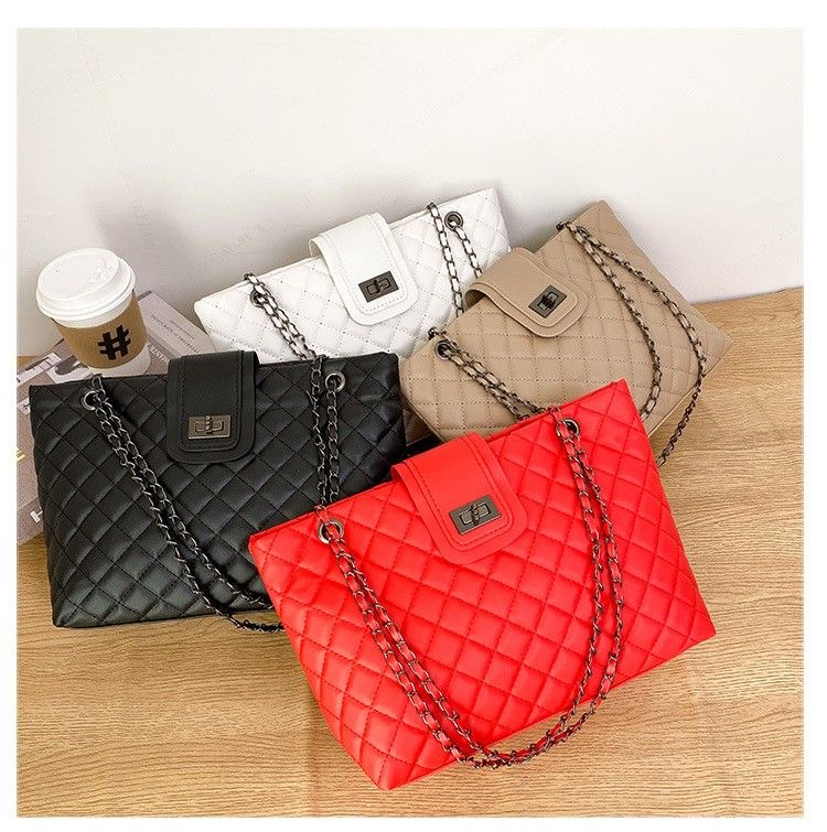 Chain Bag 3